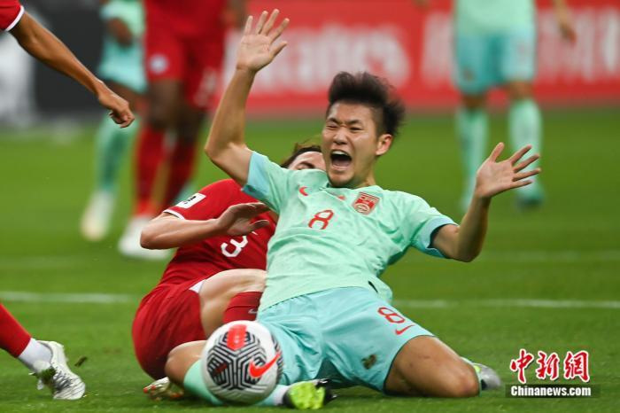 关于芝加哥公牛训练开放日，加时末段防线松动引欢呼，社区盾在即，训练强度明显提升的信息