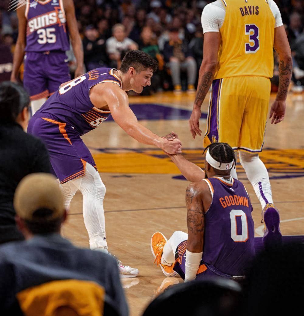 关于TheShy在曼联比赛中连败，突破纪录引发热议！的信息