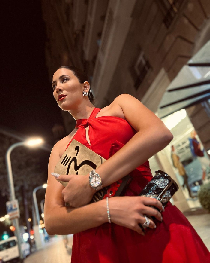 穆古鲁扎在TL比赛中战术调整，逆转引发热议！的简单介绍